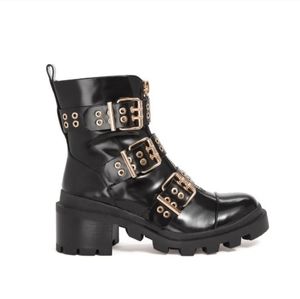 💥SOLD OUT EVERYWHERE 💥ALICE AND OLIVIA HALI BOOT WITH GOLD HARDWARE